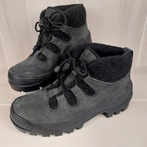 Cole Haan Men's 7.5 Made in Italy Black Hiking Boots Vibram Lug Sole Felt Lined